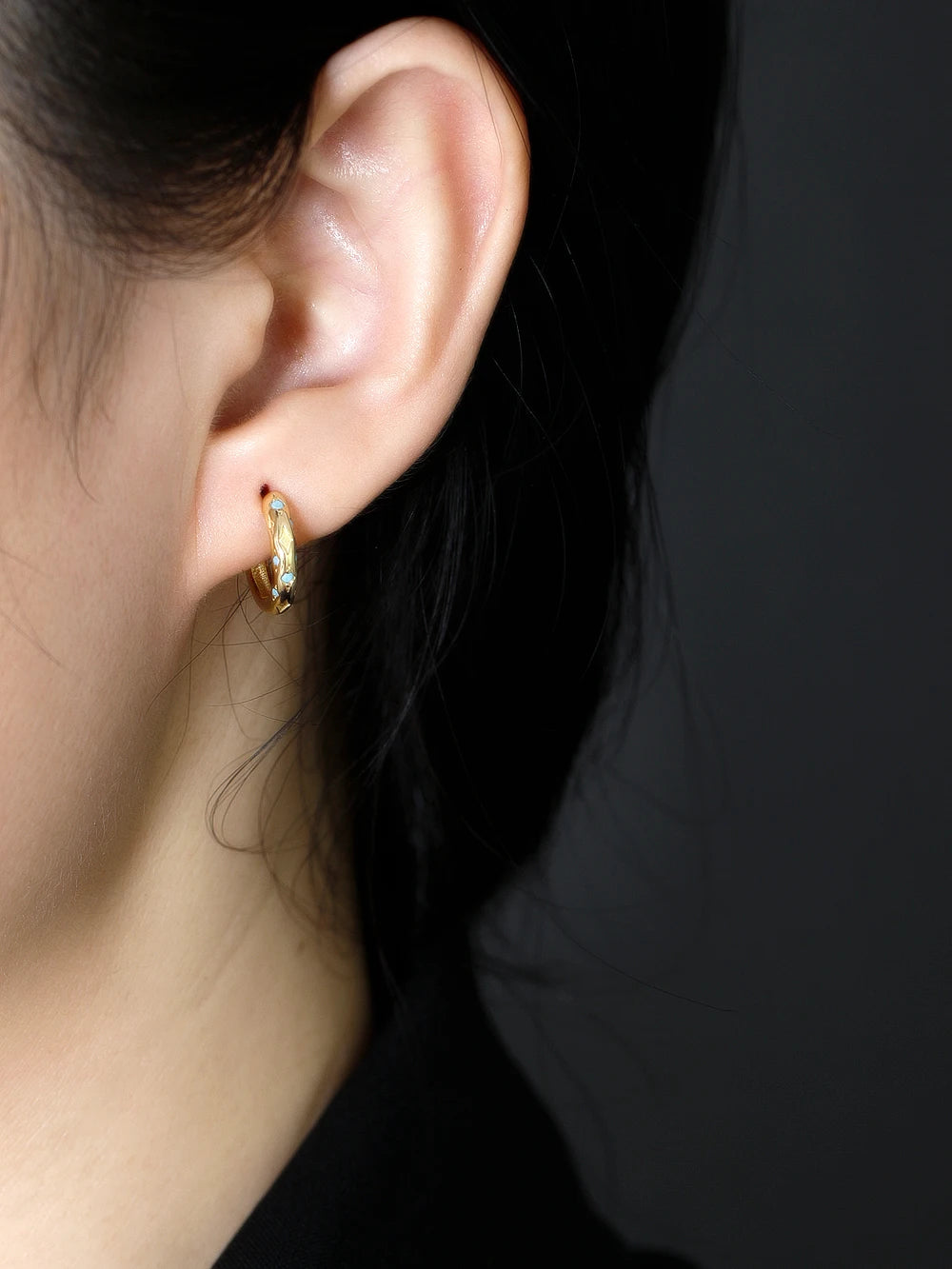 Julie – Zircon Huggies